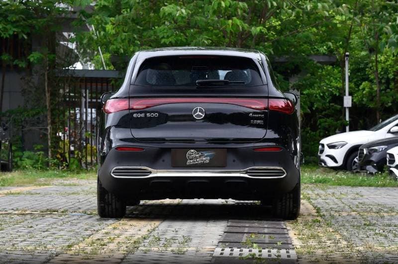 2024 Mercedes Benz EQE 500 4MATIC thumbnail 5