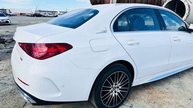 2025 Mercedes Benz C 200 L thumbnail 5