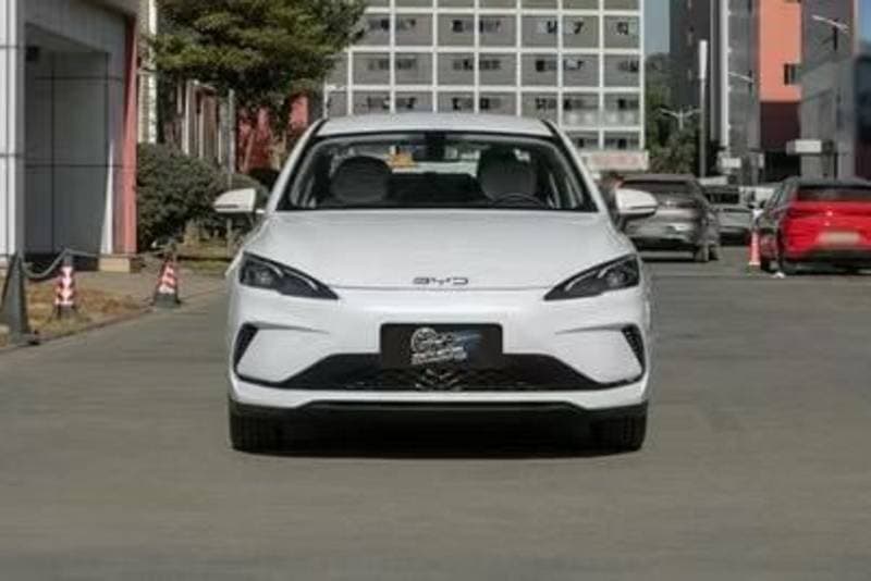 2025 BYD Seal 05 Luxury