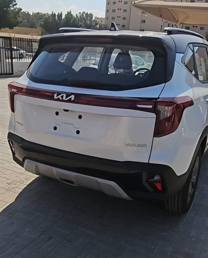 2026 Kia Seltos LX STANDARD thumbnail 2