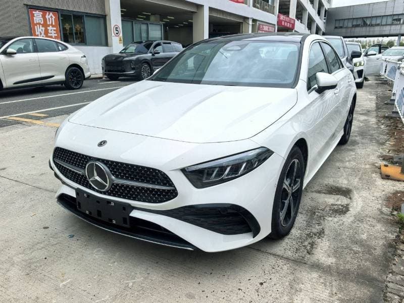 2025 Mercedes Benz A 200 L