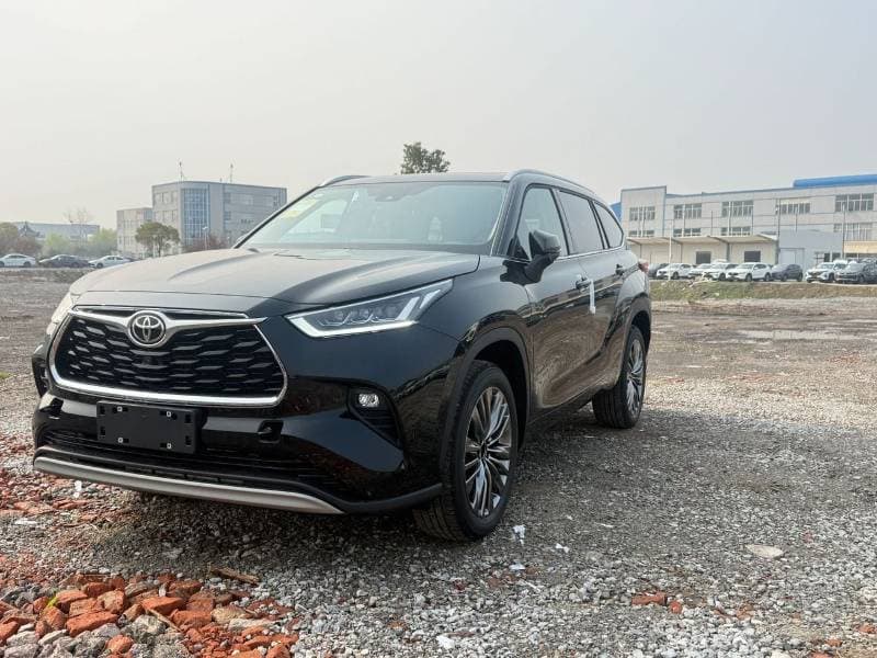 2026 Toyota Highlander Supreme thumbnail 2