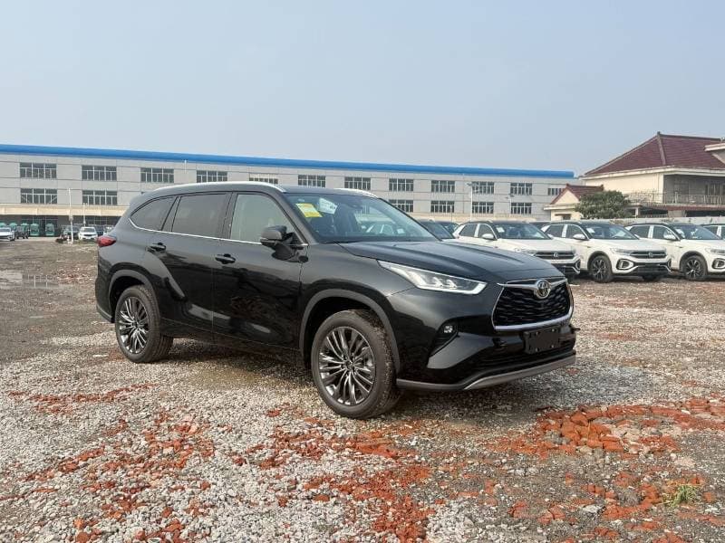 2026 Toyota Highlander Supreme thumbnail 7