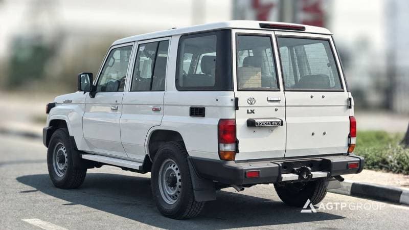 2025 Toyota Land Cruiser 70 LC 76 , 5 DOOR thumbnail 3