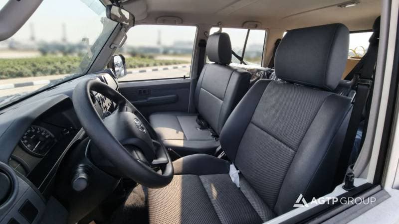 2025 Toyota Land Cruiser 70 LC 76 , 5 DOOR thumbnail 7