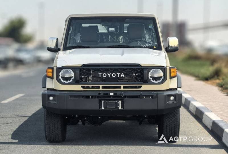 2026 Toyota Land Cruiser 70 LC76 LX thumbnail 2