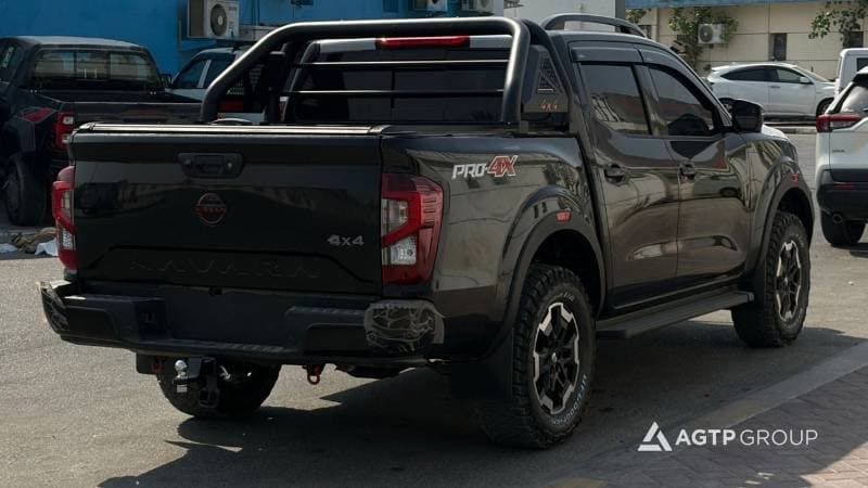 2025 Nissan Navara PRO4X thumbnail 5