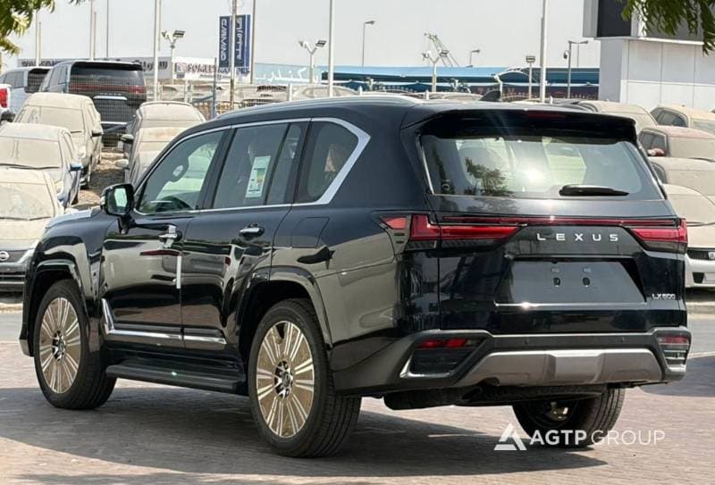 2026 Lexus LX600 SIGNATURE thumbnail 6