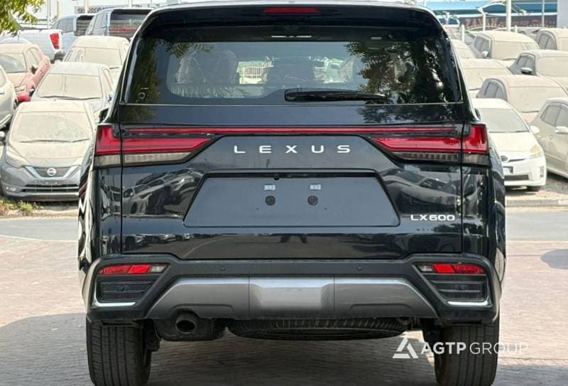 2026 Lexus LX600 SIGNATURE thumbnail 5