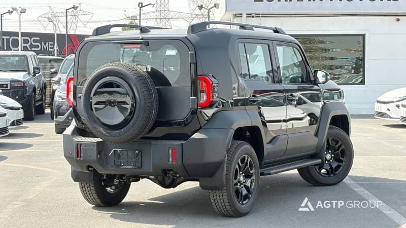 2027 Toyota Land Cruiser Fj GXR thumbnail 6