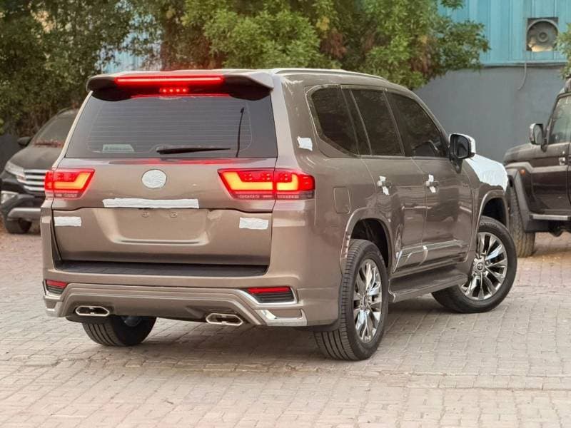 2019 Toyota Land Cruiser Gxr thumbnail 4