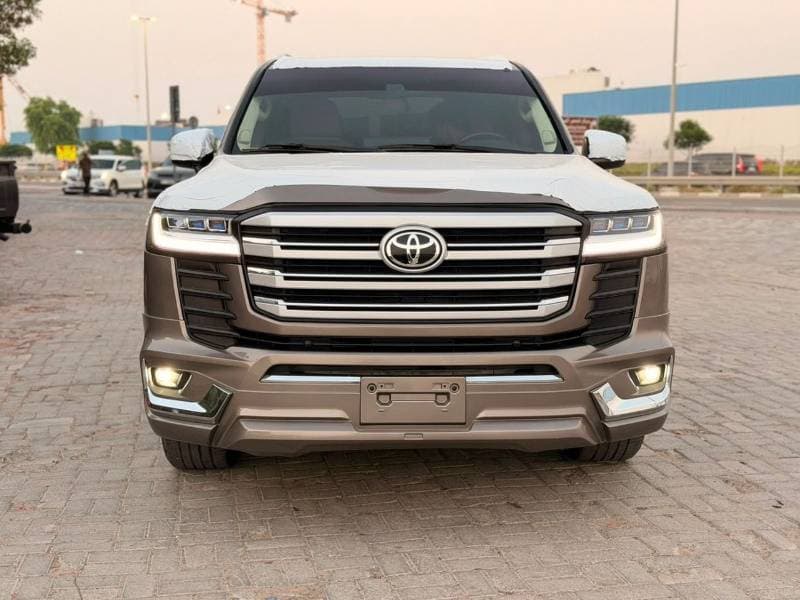 2019 Toyota Land Cruiser Gxr thumbnail 6