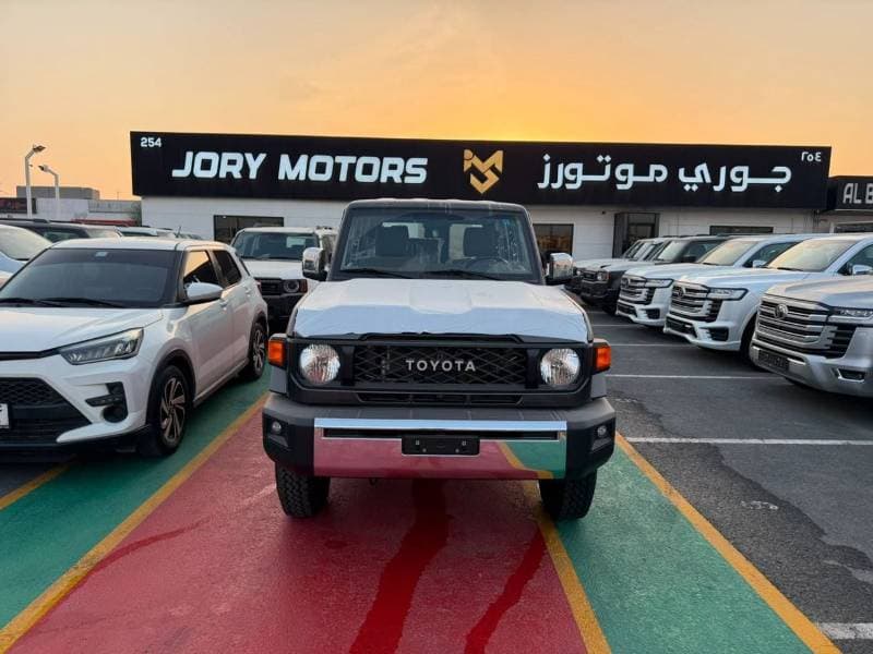 2026 Toyota Land Cruiser 70 LC76 LX thumbnail 3