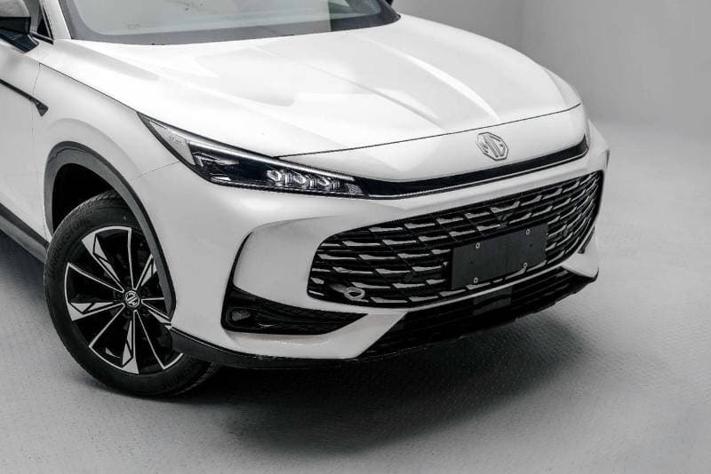 2026 MG HS LUXURY thumbnail 2