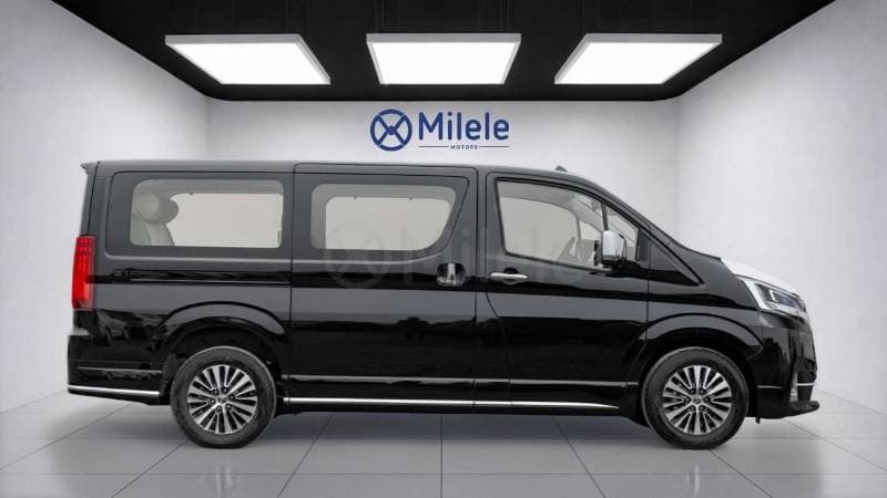2026 Toyota Granvia PREMIUM thumbnail 3