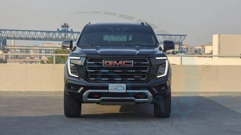 2025 GMC Yukon AT4 thumbnail 3