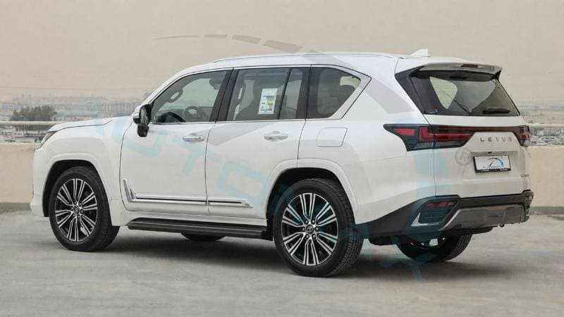 2026 Lexus LX700h SIGNATURE thumbnail 6