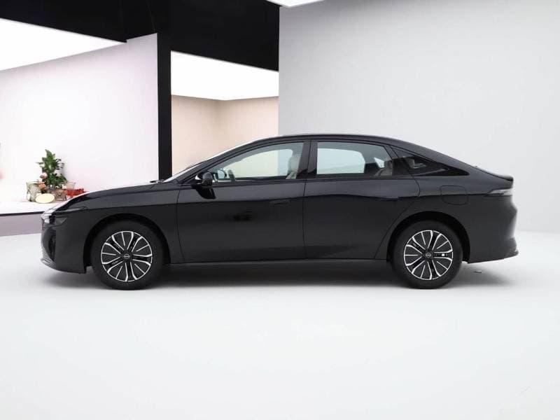 2026 Nissan N6 thumbnail 2