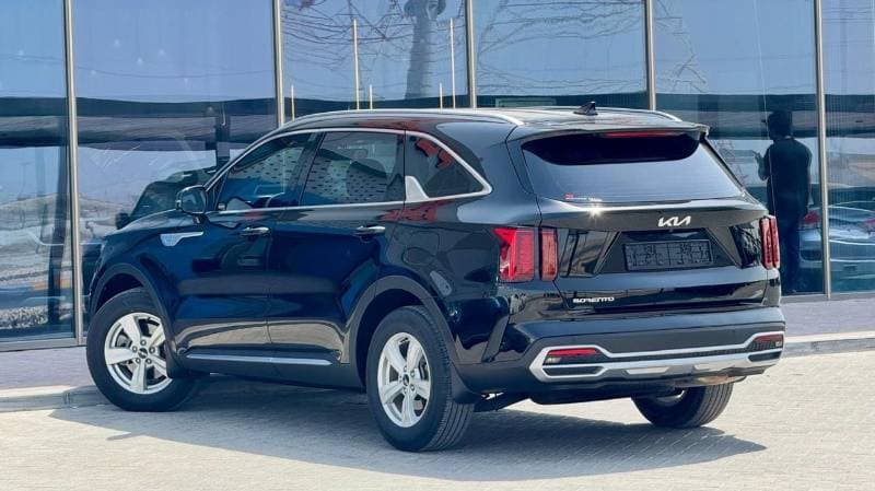 2023 Kia Sorento LX STANDARD thumbnail 4