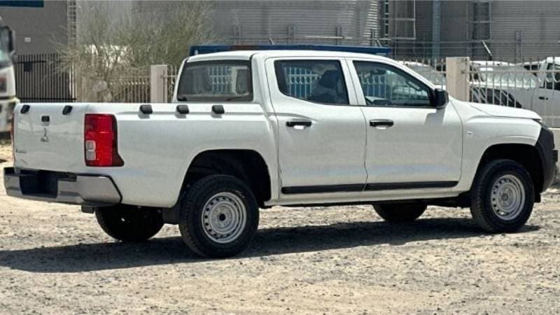 2025 Mitsubishi L200 GL thumbnail 2