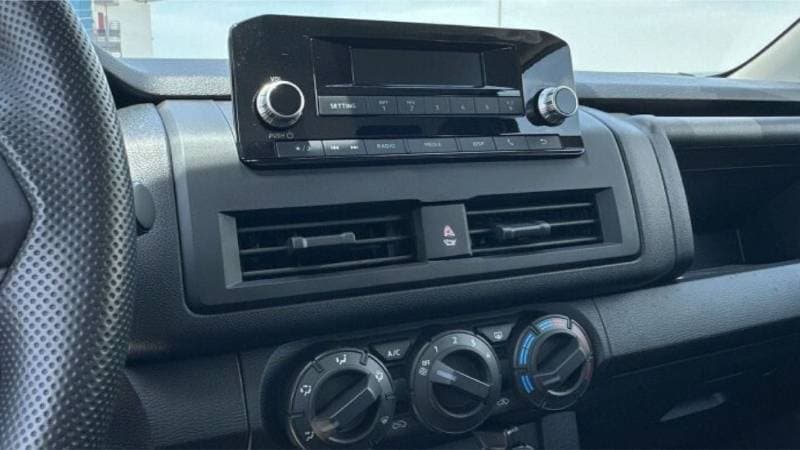 2025 Mitsubishi L200 GL thumbnail 7