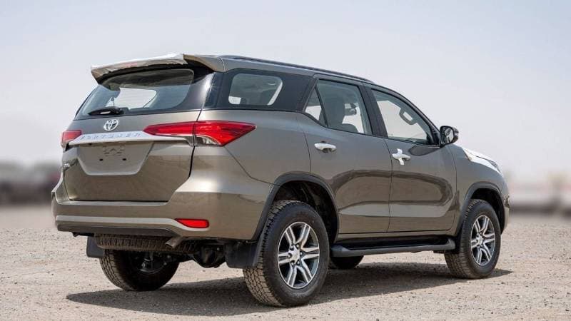 2024 Toyota Fortuner GX2 thumbnail 5