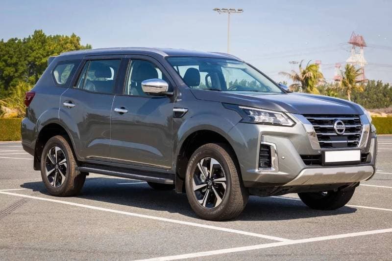 2025 Nissan X Terra PLATINUM thumbnail 3