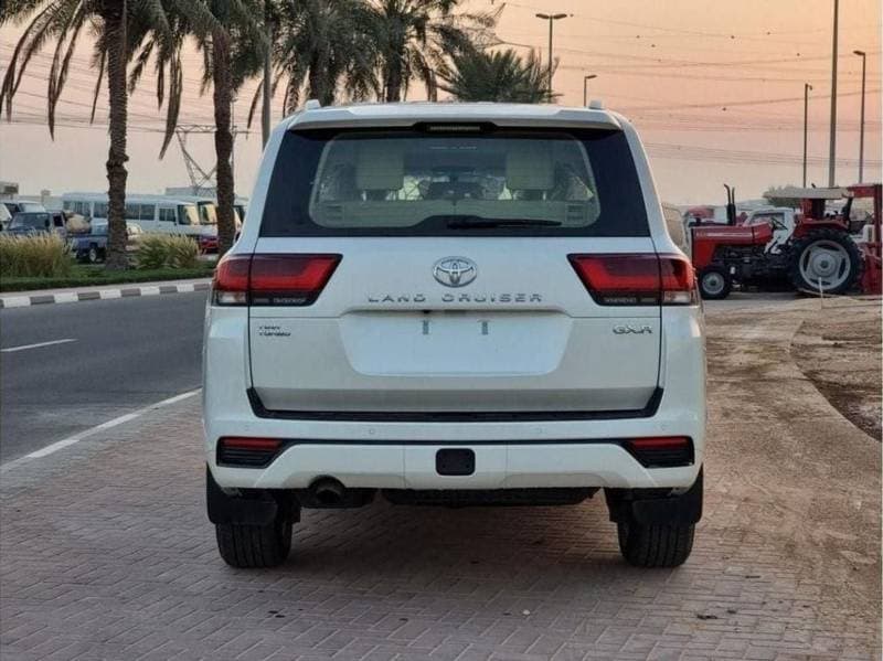 2024 Toyota Land Cruiser GXR thumbnail 3