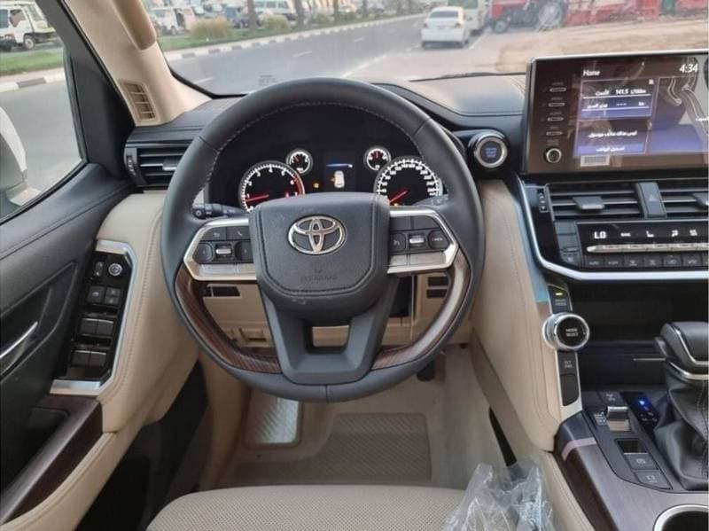 2024 Toyota Land Cruiser GXR thumbnail 7