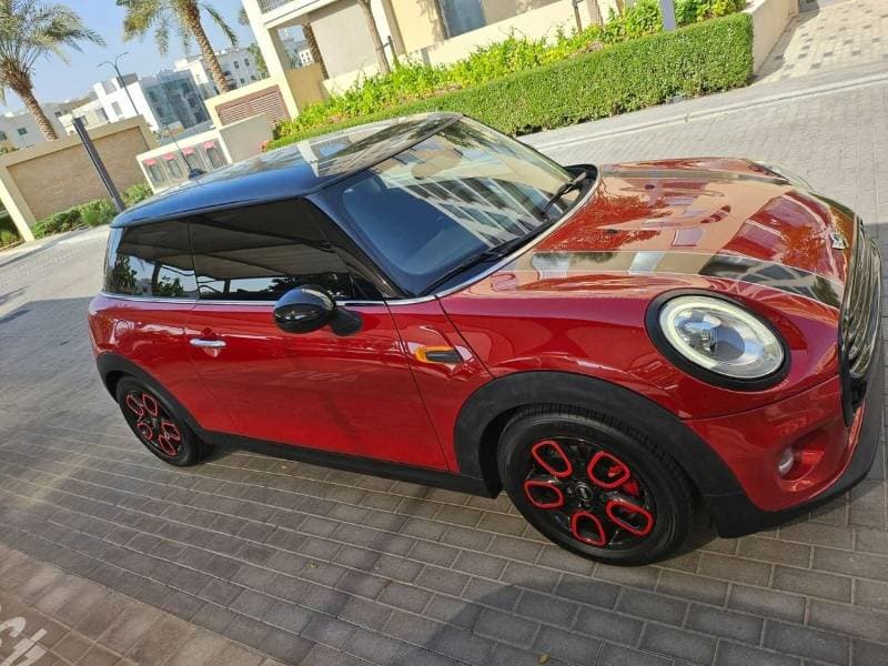 2018 Mini Cooper STANDARD thumbnail 6