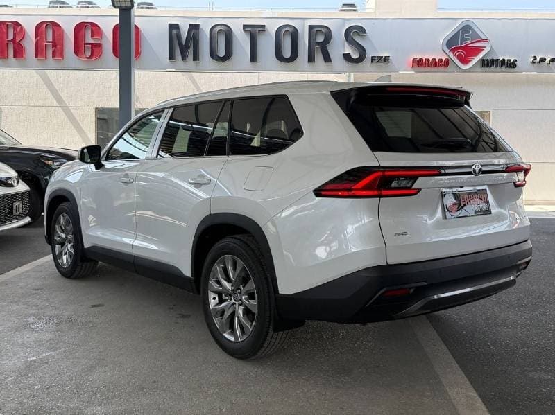 2026 Toyota Grand Highlander thumbnail 4