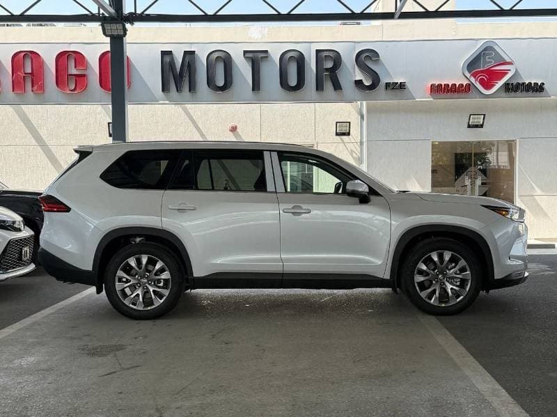 2026 Toyota Grand Highlander thumbnail 6