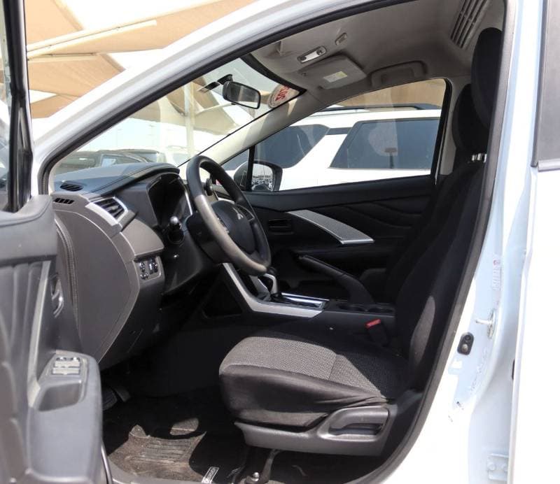 2024 Mitsubishi Xpander MEDIUM LINE thumbnail 7