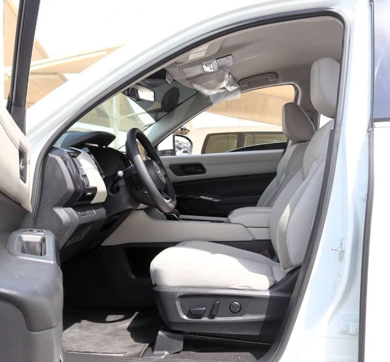 2023 Nissan Pathfinder SV thumbnail 8