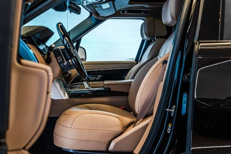 2026 Land Rover Range Rover AUTOBIOGRAPHY P530 thumbnail 8