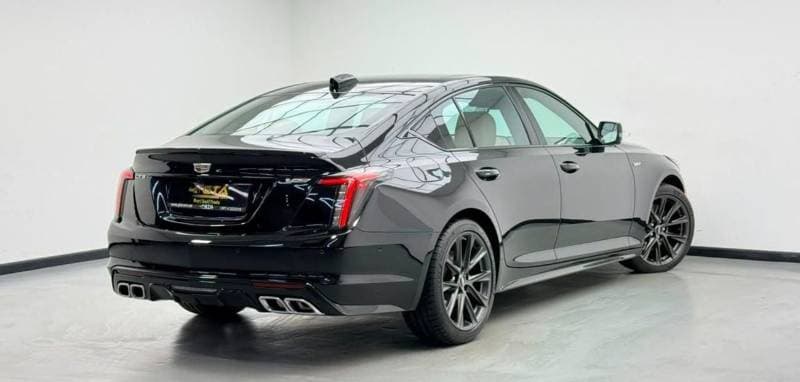 2025 Cadillac CT5 V SERIES thumbnail 4