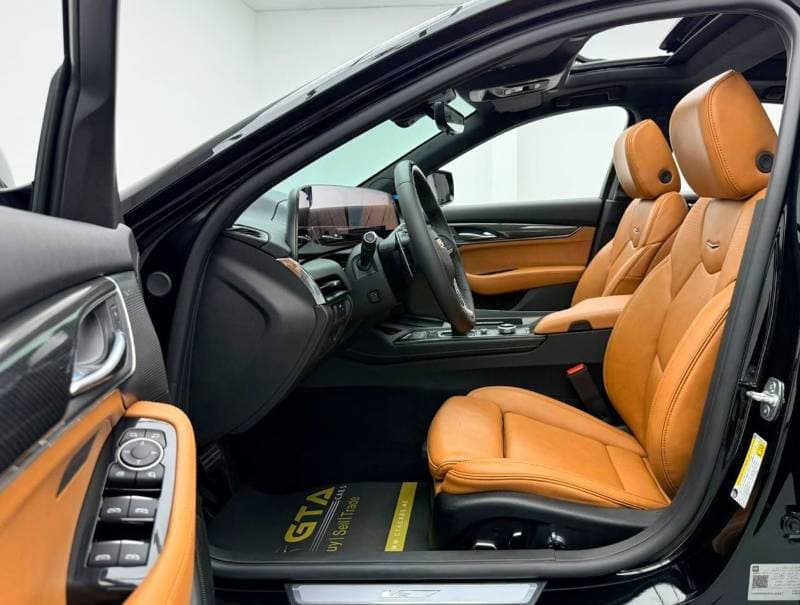 2025 Cadillac CT5 V SERIES thumbnail 8