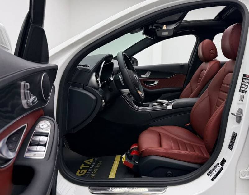2021 Mercedes Benz C200 AMG thumbnail 8