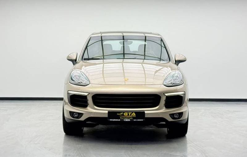 2016 Porsche Cayenne STANDARD thumbnail 2