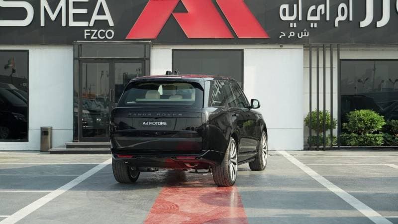 2027 Land Rover Range Rover HSE P400 thumbnail 4