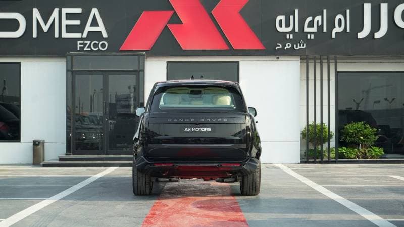 2027 Land Rover Range Rover thumbnail 5
