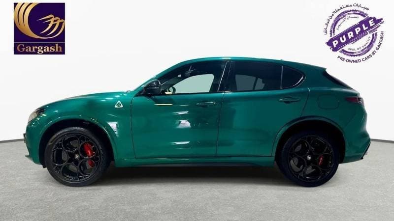 2024 Alfa Romeo Stelvio QUADRIFOGLIO thumbnail 3
