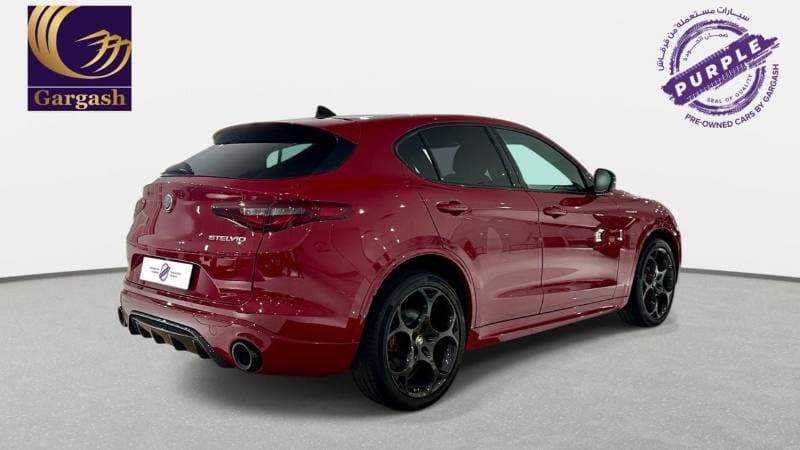 2023 Alfa Romeo Stelvio VELOCE thumbnail 8