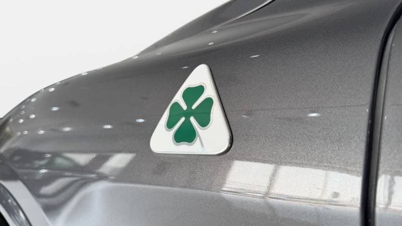 2023 Alfa Romeo Stelvio QUADRIFOGLIO thumbnail 6
