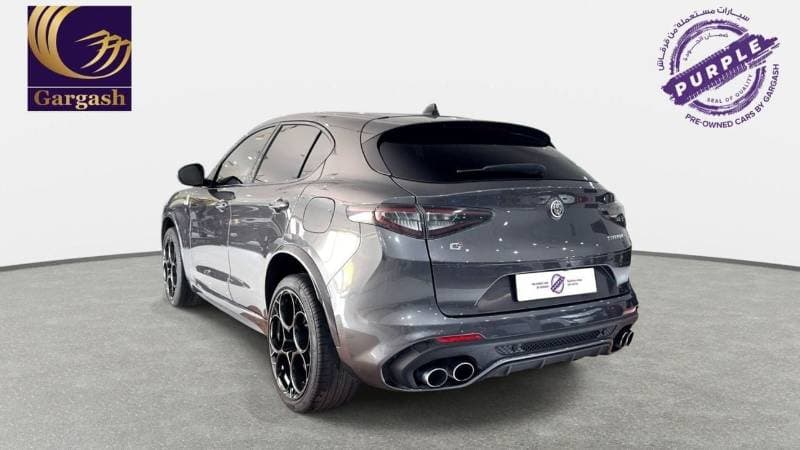 2023 Alfa Romeo Stelvio QUADRIFOGLIO thumbnail 7