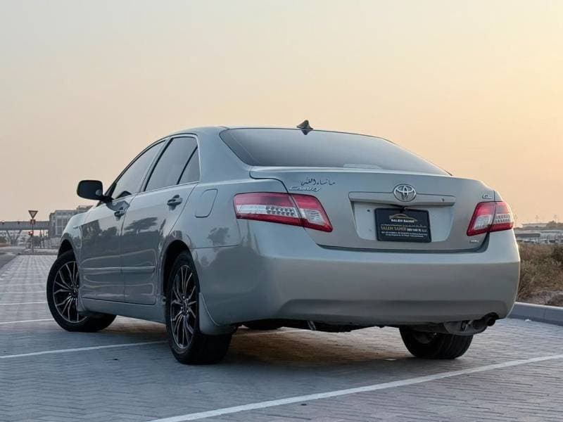 2011 Toyota Camry thumbnail 5