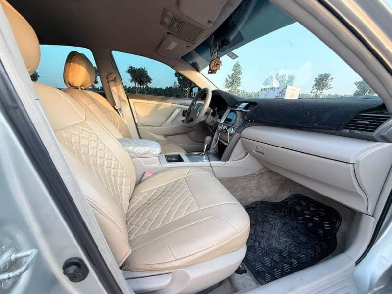 2011 Toyota Camry thumbnail 8