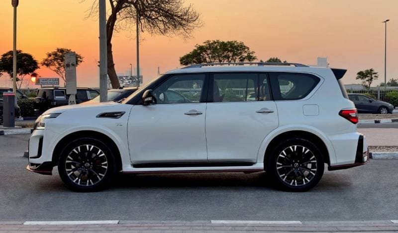 2024 Nissan Patrol NISMO thumbnail 4