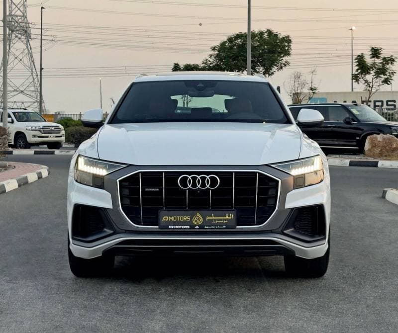 2019 Audi Q8 55 TFSI S LINE thumbnail 2