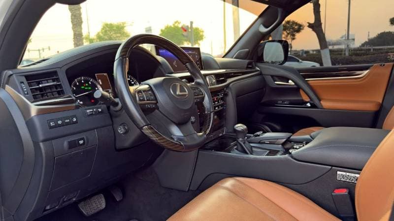 2021 Lexus LX570 PLATINUM thumbnail 8
